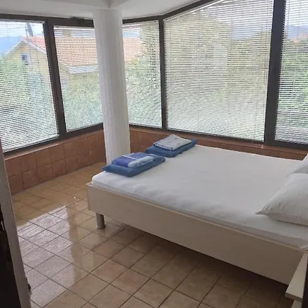Apartman S Pogledom Na Baška