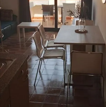 Appartement S Pogledom Na *